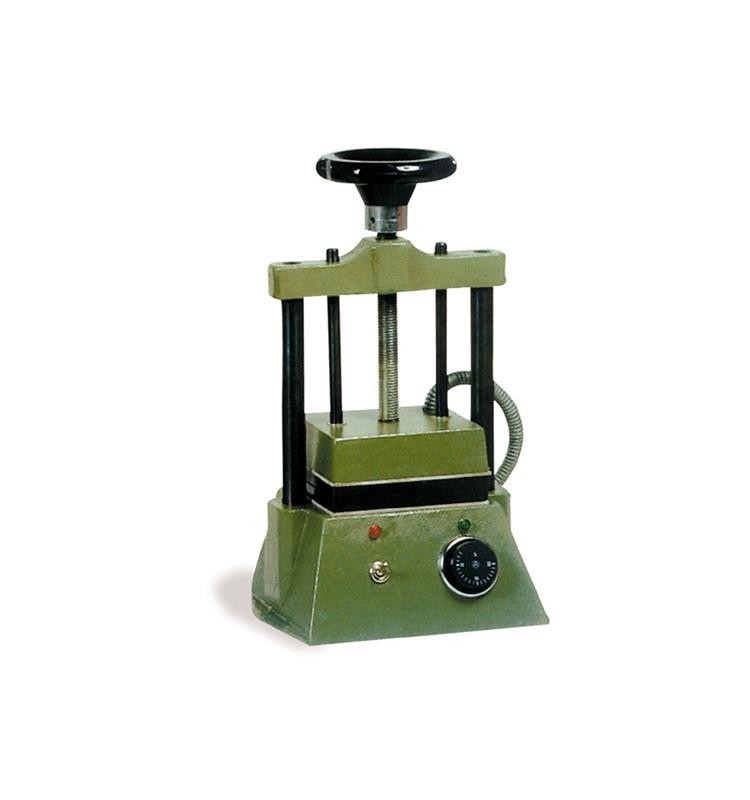 PRENSA VULCANIZADORA MOD. P 145x120 mm.